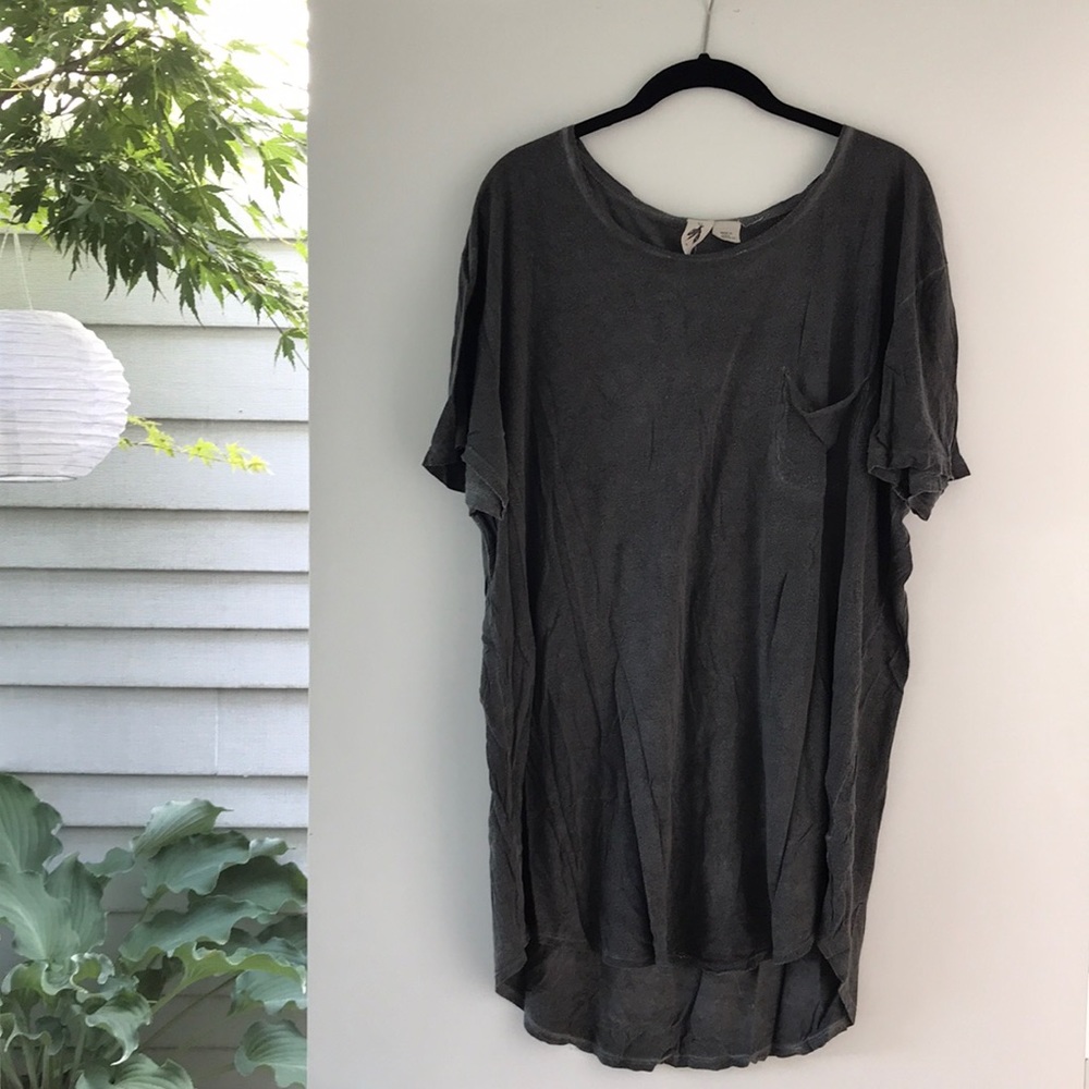 UO mens longline grey T-shirt oversized